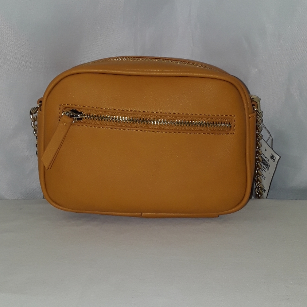 I.N.C. Seyenna Patch Crossbody - Picture 3 of 3